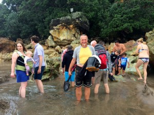Coromandel, Hot Sand Beach: Die Flut beendet das Badevergnuegen