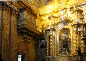 In der Jesuitenkirche "Inglesia de la Compañía de Jesús" wurden sieben Tonnen Gold verbaut