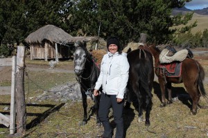 Cotopaxi Nationalpark - Kennenlernen der Pferde vor dem Ausritt