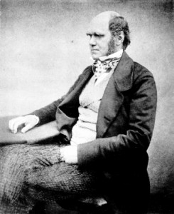 Charles Darwin im Alter von 51 Jahren, als er seine Evolutionstheorie veröffentlichte. Hinweis zum Urheberrecht: https://de.wikipedia.org/wiki/Datei:Charles_Darwin_aged_51.jpg
