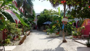 Mexico, Isla Holbox: Der Innenhof unseres Hotels Los Arcos direkt am Hauptplatz