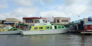 Belize - Guatemala: Ankunft mit dem Wassertaxi in Belize City