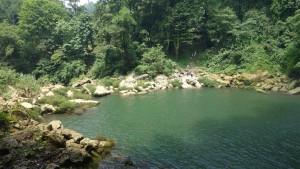 Palenque, Wasserfall Misol-Ha: Blick vom Wasserfall zum Eingang