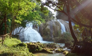 Palenque, Agua-Azul: Ein unglaublich schöner Anblick mit viel Wasser